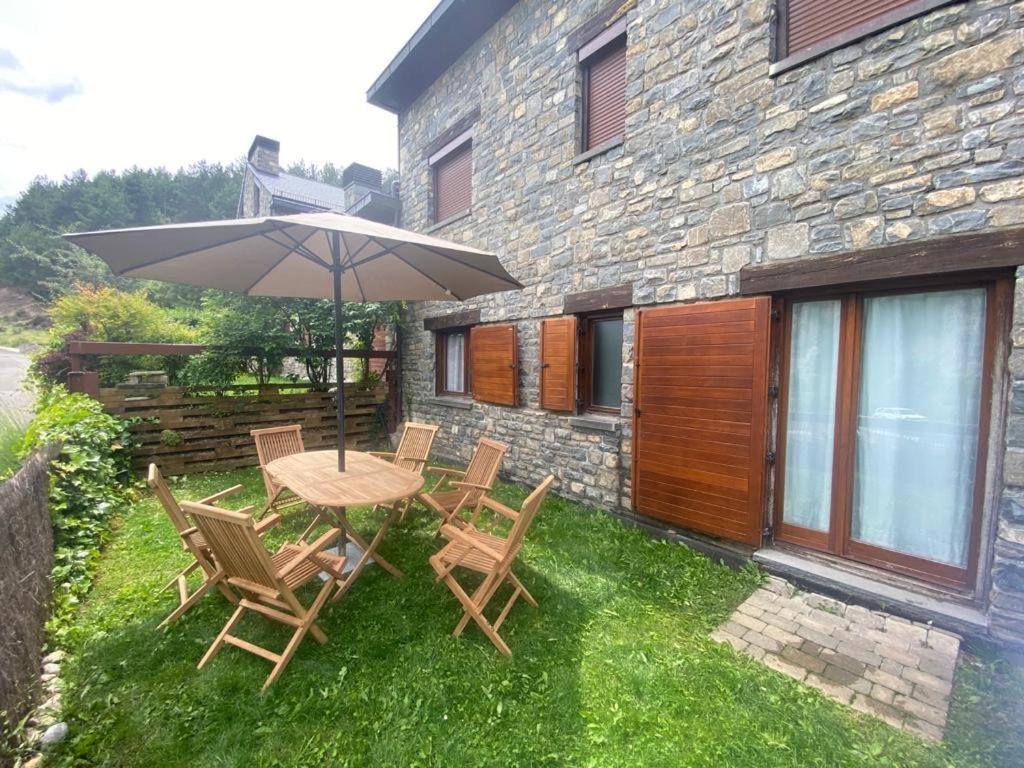 Fantastico Apartamento Con Jardin En Castiello De Jaca Vut Hu-20-007 Zewnętrze zdjęcie